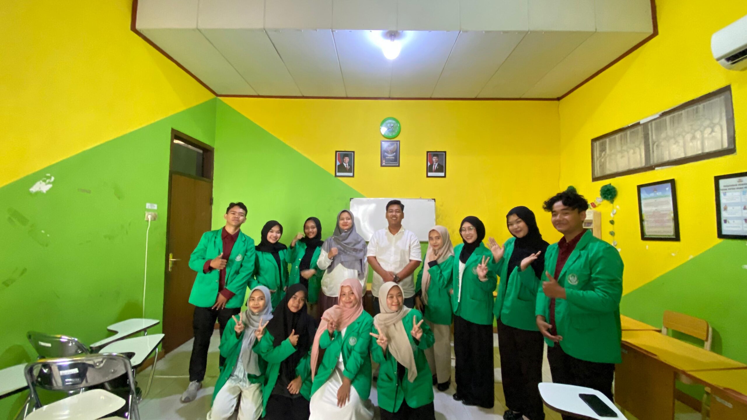 PERKUAT PEMBELAJARAN BERBASIS PRAKTIK, PRODI TADRIS MATEMATIKA KIRIM MAHASISWA MAGANG KE PKBM