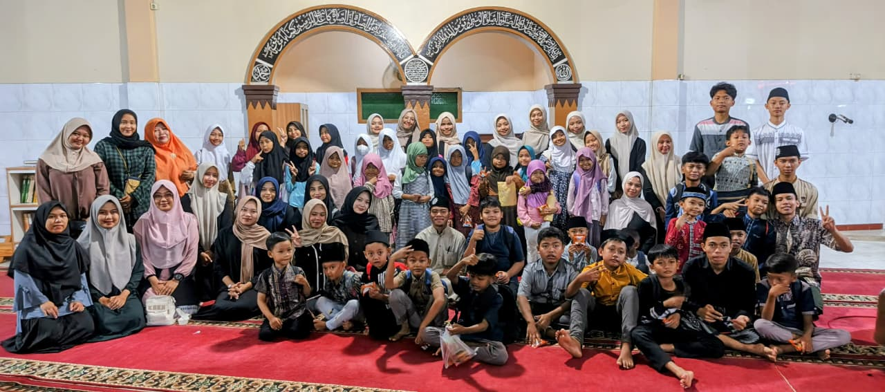 Pengabdian Cendekiawan Matematika Komunitas Aksi Generasi Matematika di TPQ As Salam, Masjid Baitul Hikmah, Karanglewas Kidul